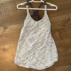 Lululemon sz 6 tank